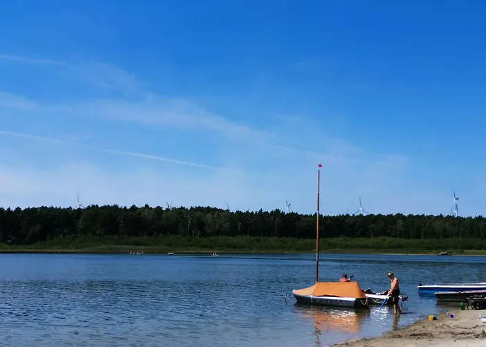 Casa de Férias Bungalowdorf Briesensee